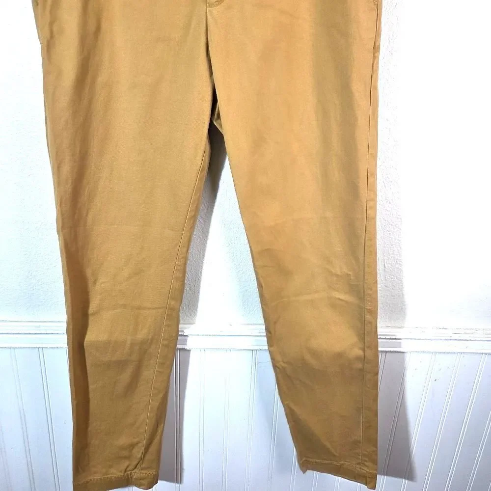 Banana Republic classic slim